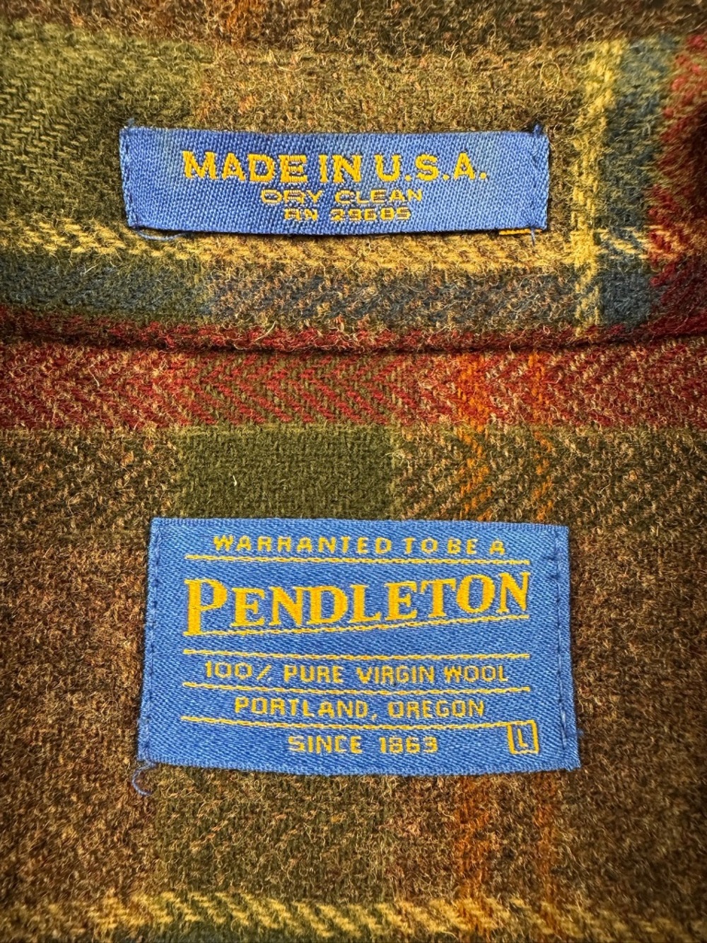 Pendleton Button Shirt Men's XL Red Plaid Wool Flannel Elbow Patches Heavyweight - Picture 6 of 9